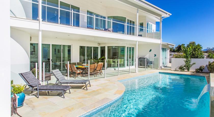 sea-garden-cylinders